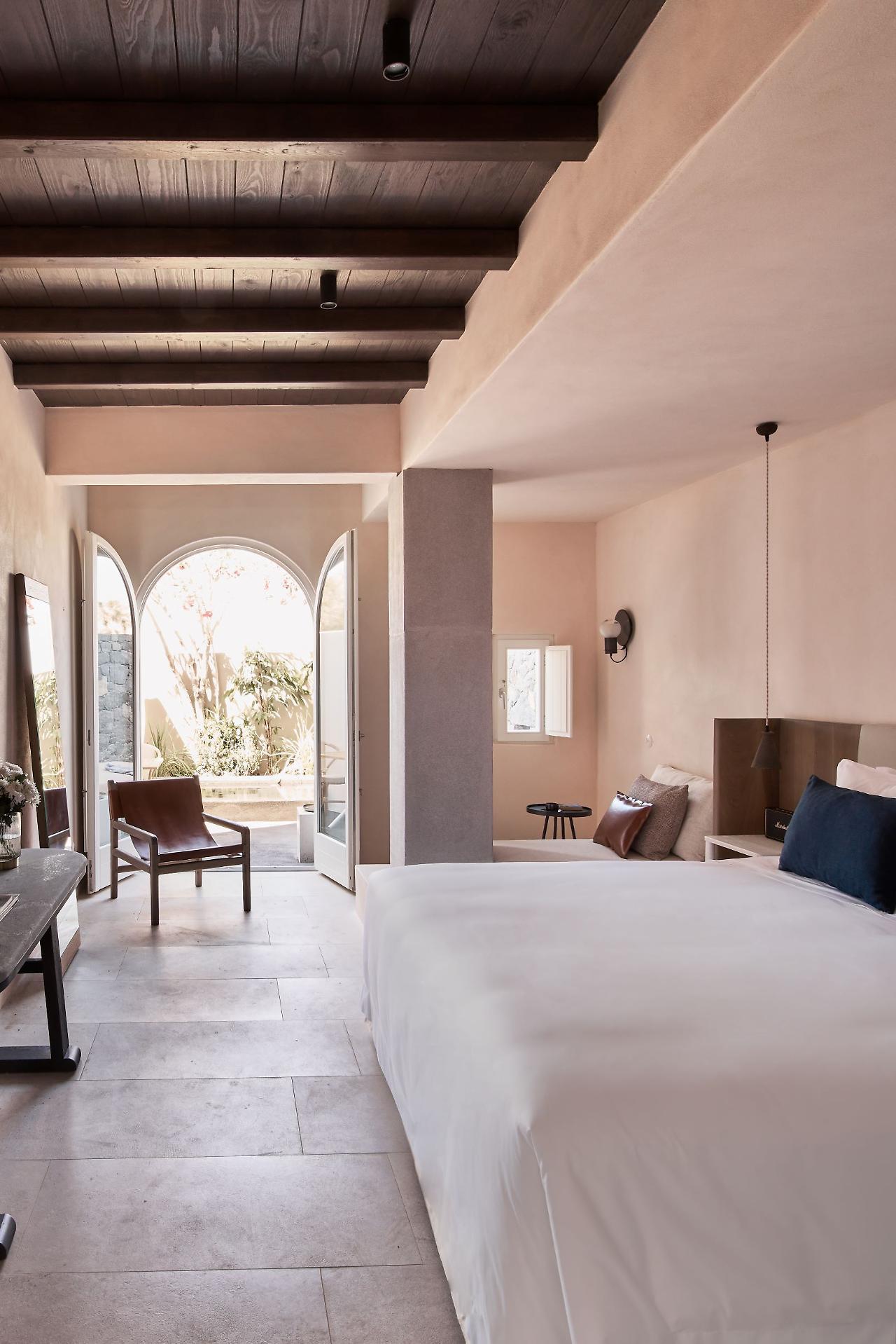 Istoria, A Member Of Design Hotels Perivolos  Exterior photo