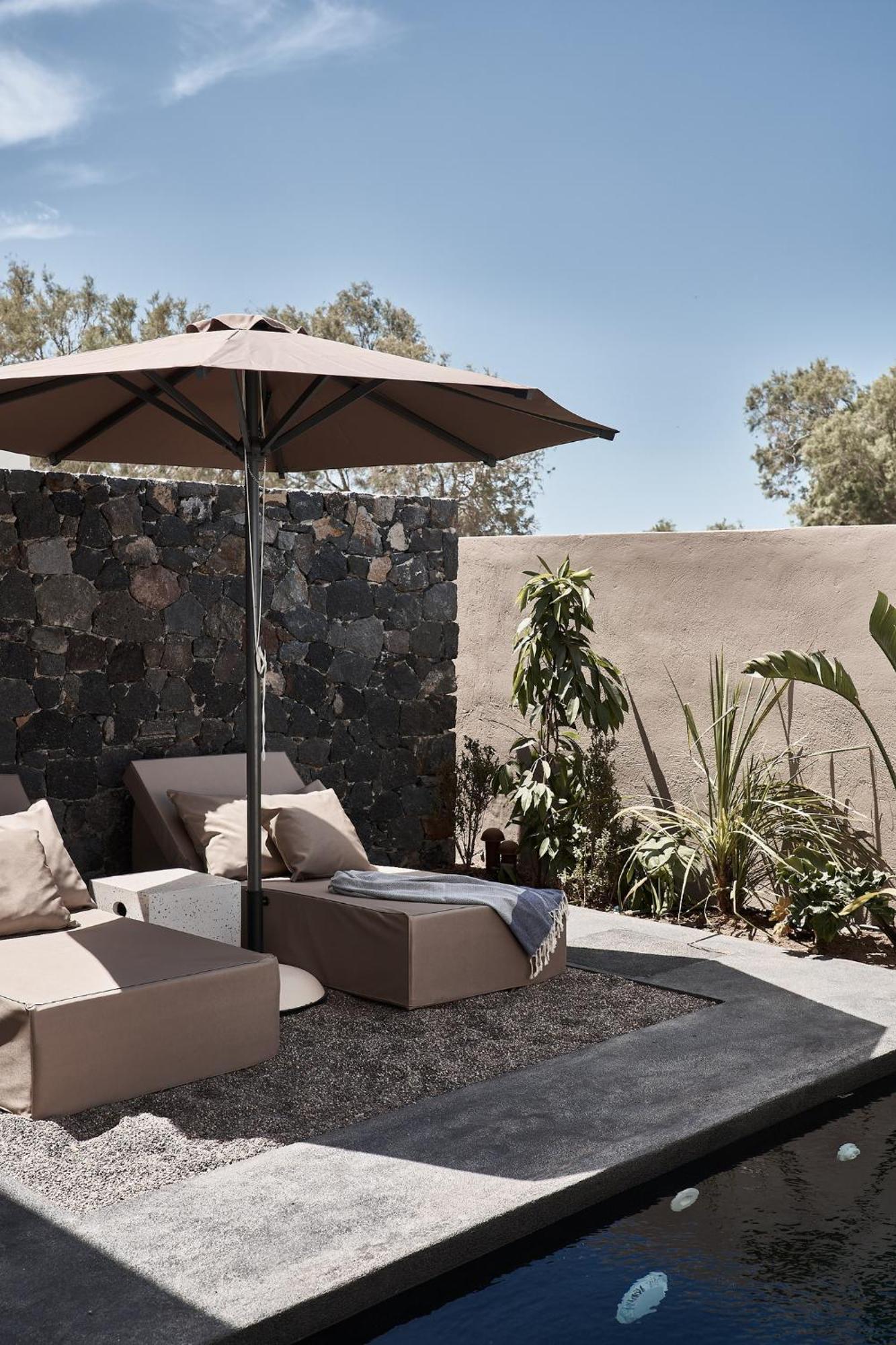 Istoria, A Member Of Design Hotels Perivolos  Exterior photo